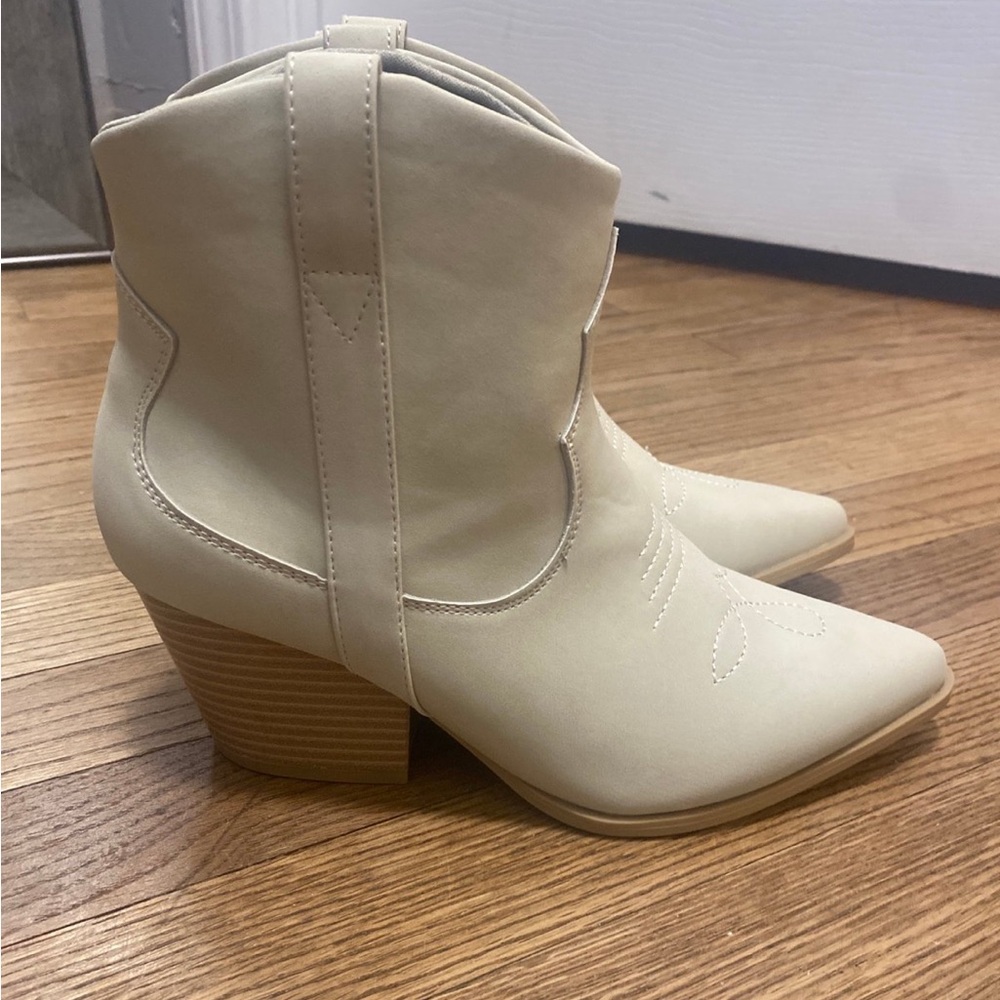 Qupid cowboy boots